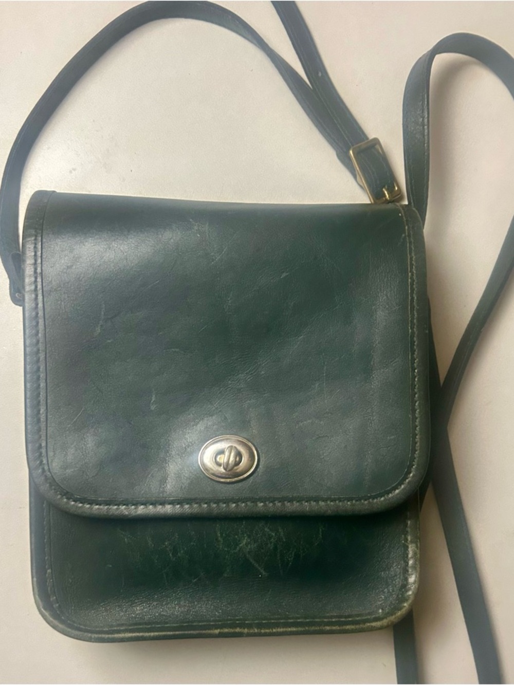 Vintage made in USA Michael Green leather turn lock crossbody bag adjustable